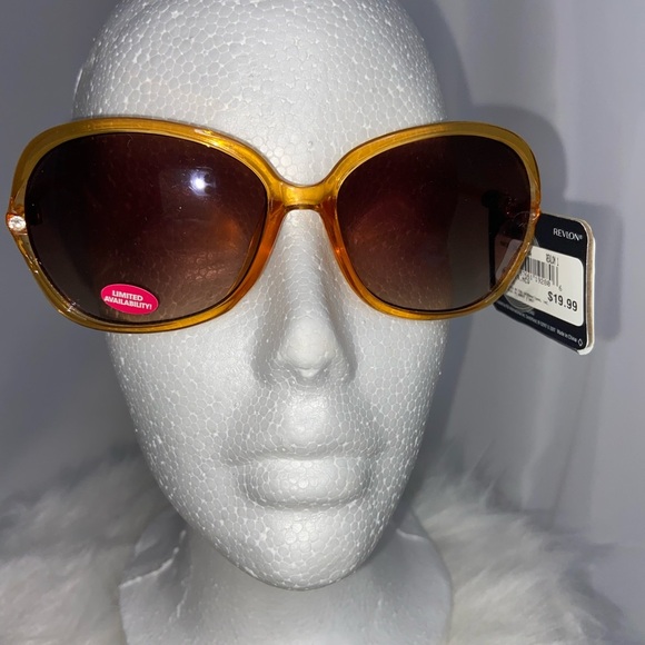 New! Revlon sunglasses - Picture 1 of 7